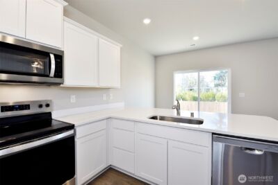 9752 Brown Street SE, Yelm, WA 98597 - Photo 2