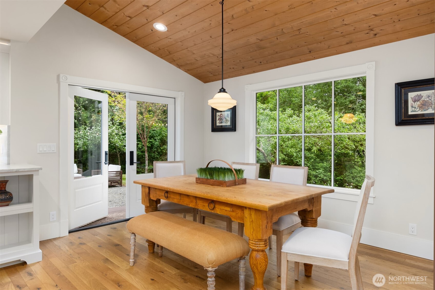 4080 Crystal Springs Drive NE, Bainbridge Island, WA 98110