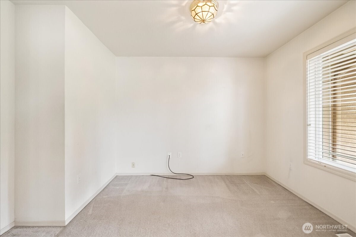 5131 Chinook Drive NE, Tacoma, WA 98422