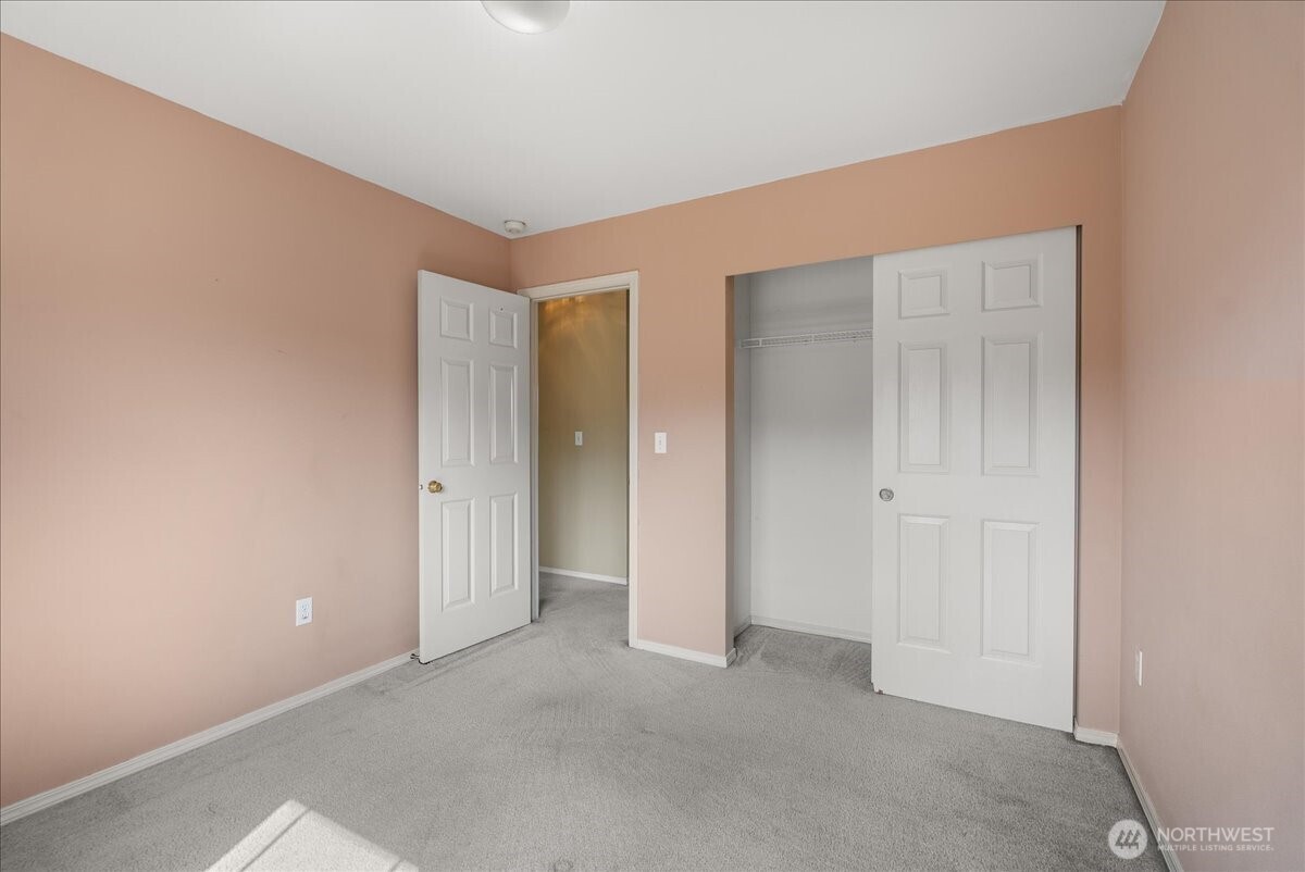 5131 Chinook Drive NE, Tacoma, WA 98422