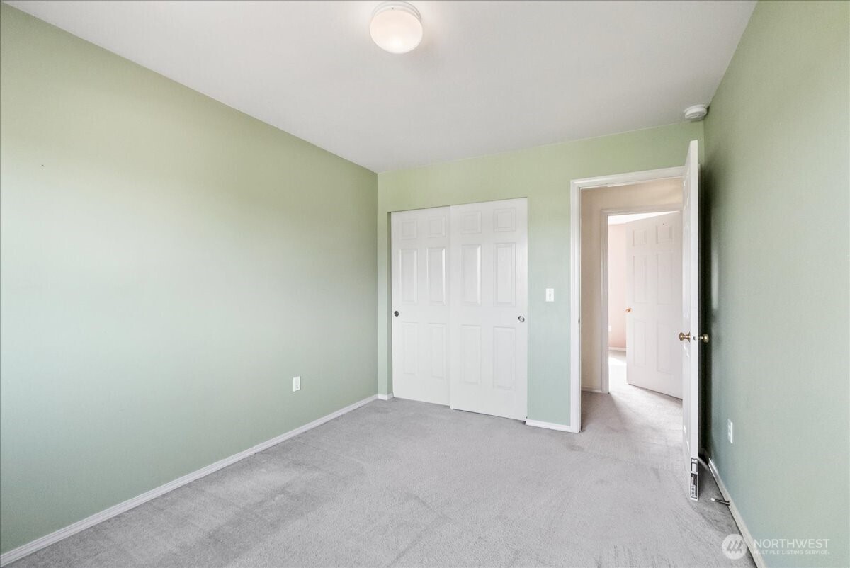 5131 Chinook Drive NE, Tacoma, WA 98422