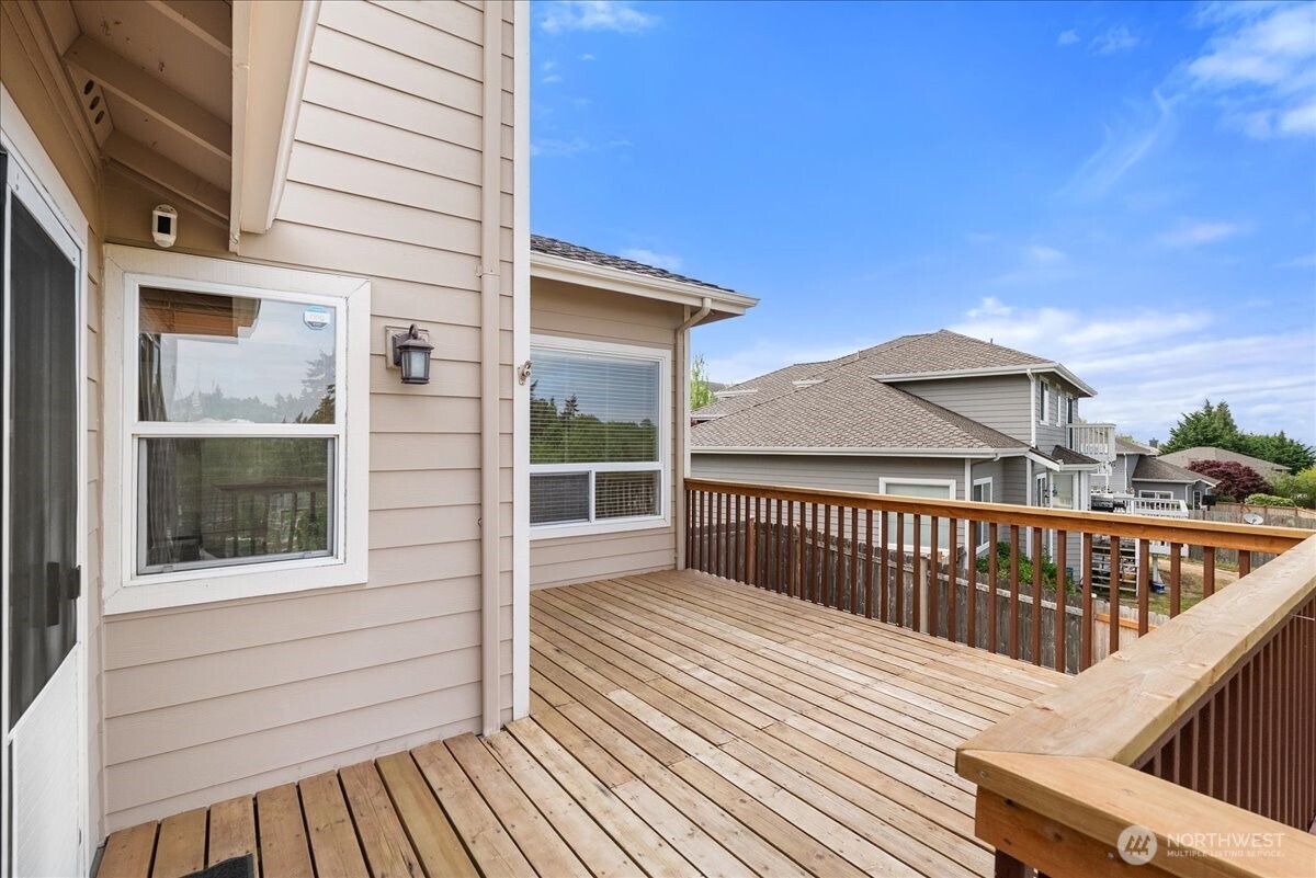 5131 Chinook Drive NE, Tacoma, WA 98422