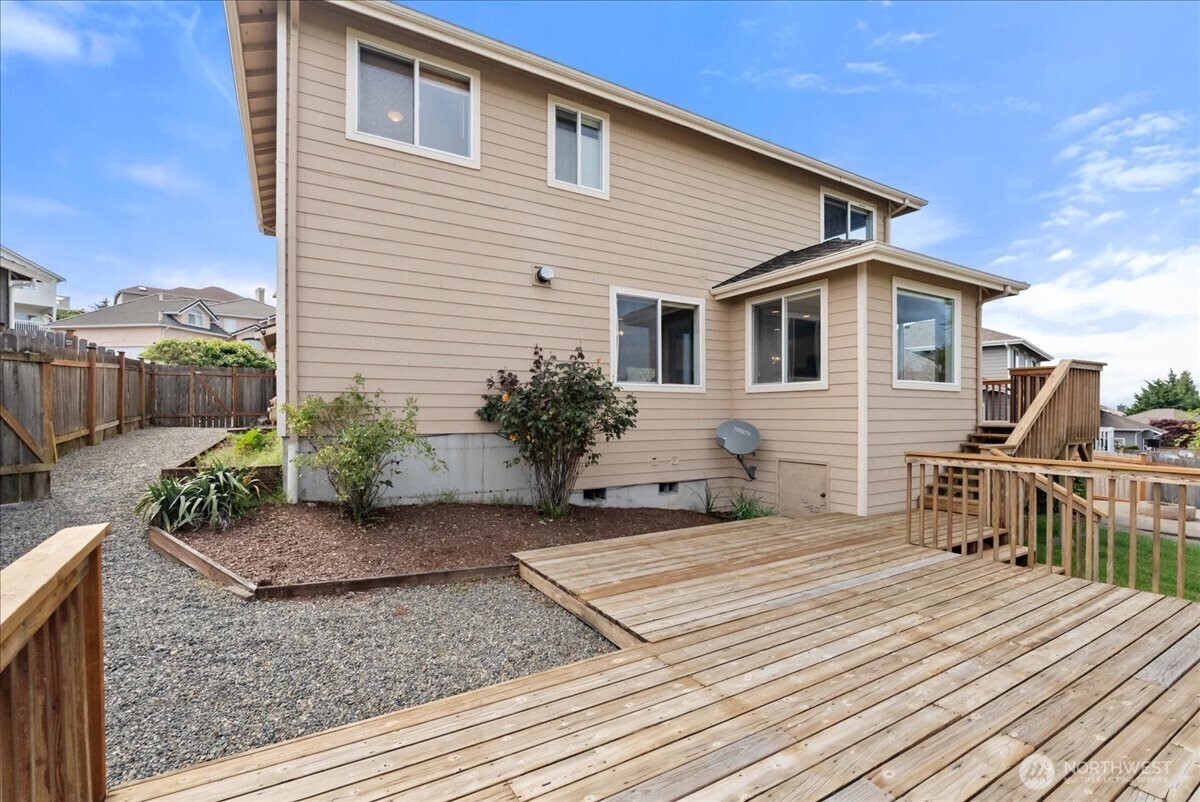 5131 Chinook Drive NE, Tacoma, WA 98422