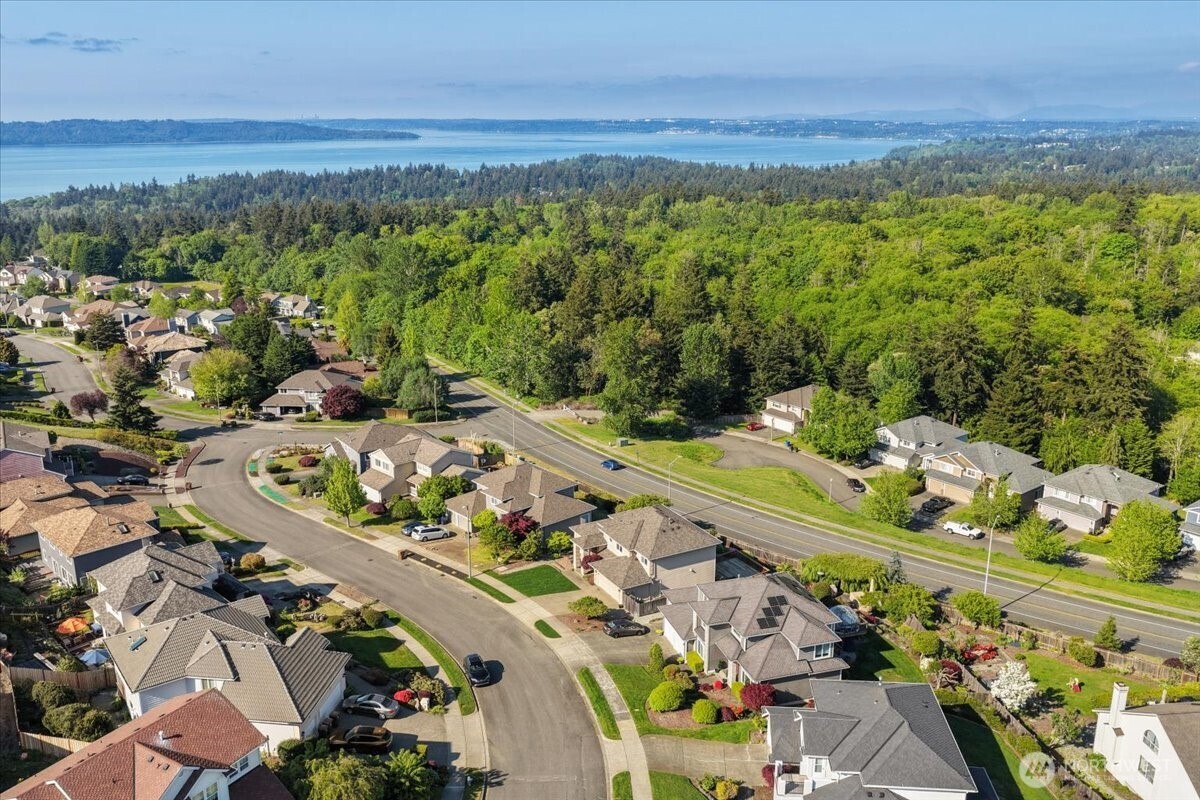 5131 Chinook Drive NE, Tacoma, WA 98422