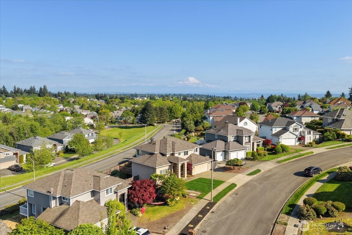 5131 Chinook Drive NE, Tacoma, WA 98422