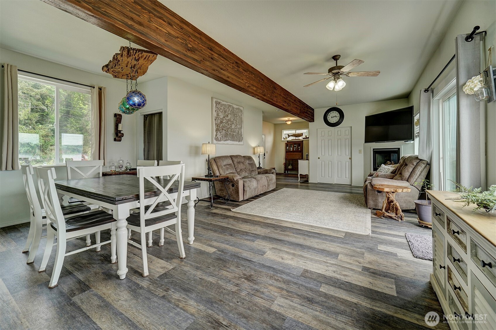 40590 N US Hwy 101 , Lilliwaup, WA 98555
