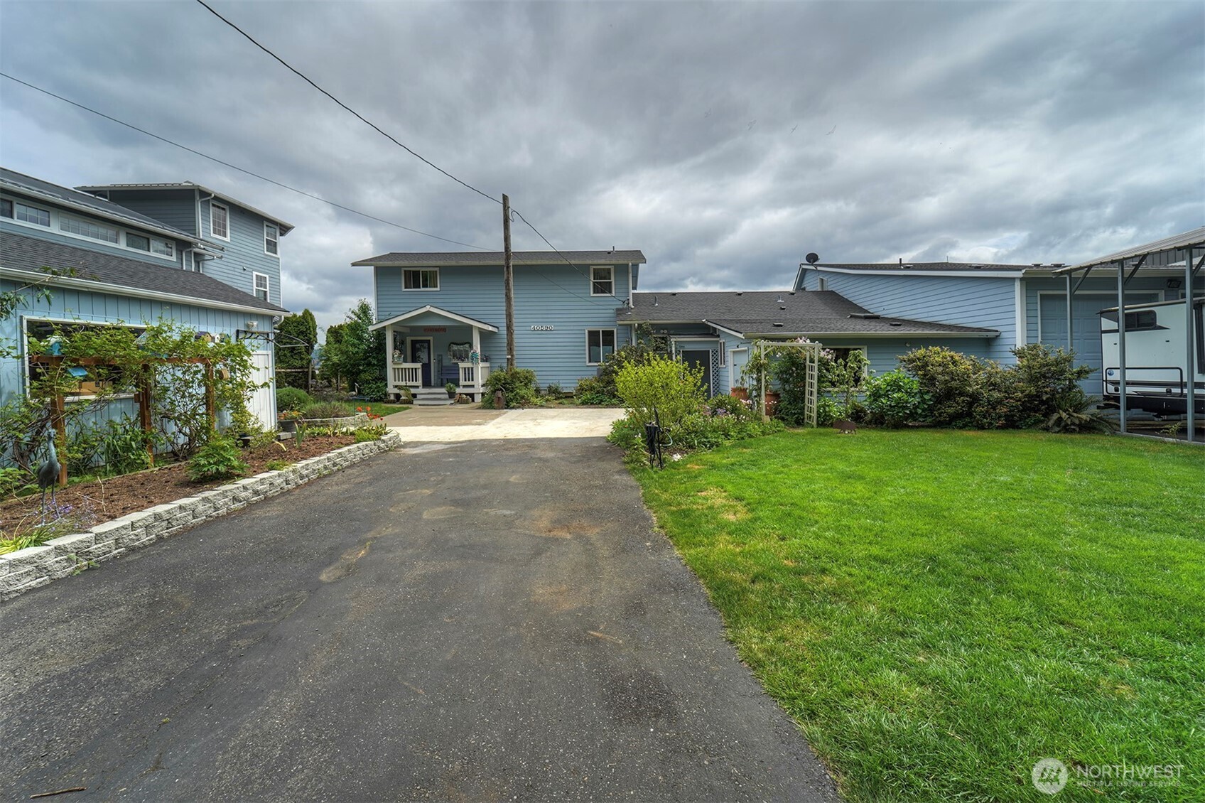 40590 N US Hwy 101 , Lilliwaup, WA 98555