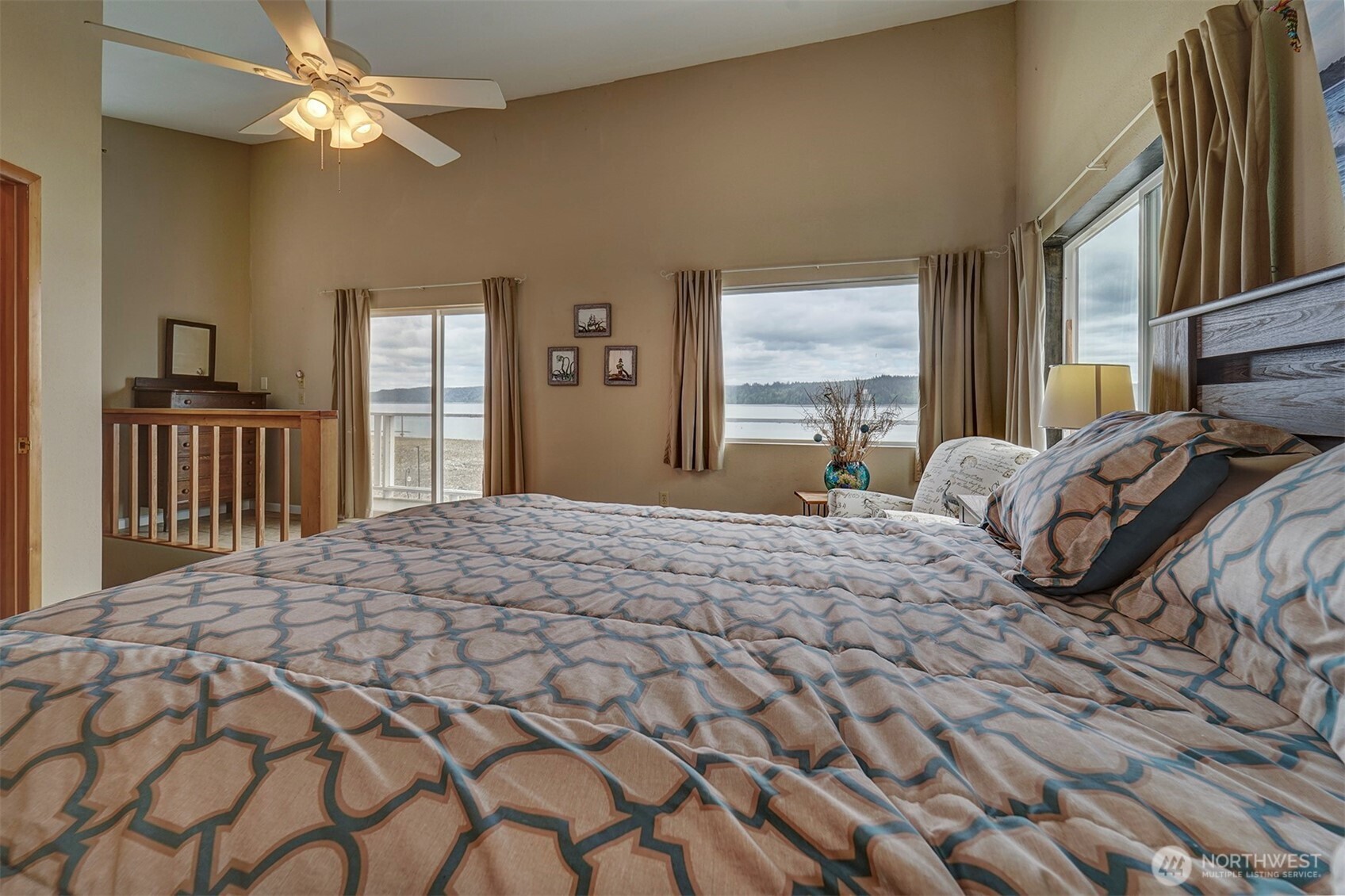 40590 N US Hwy 101 , Lilliwaup, WA 98555