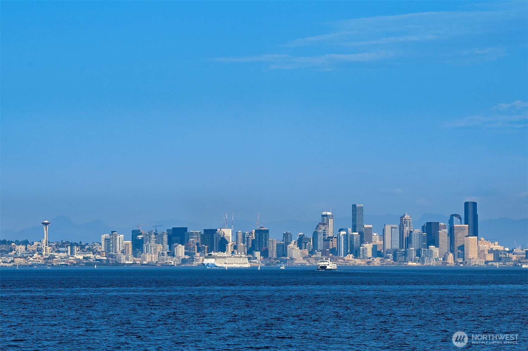 4692 Rockaway Beach Road NE, Bainbridge Island, WA 98110