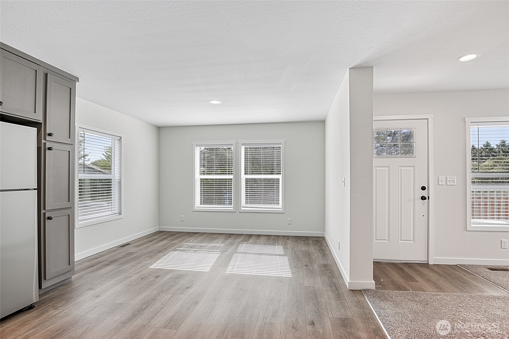 300 Marine View Drive SW, Ocean Shores, WA 98569