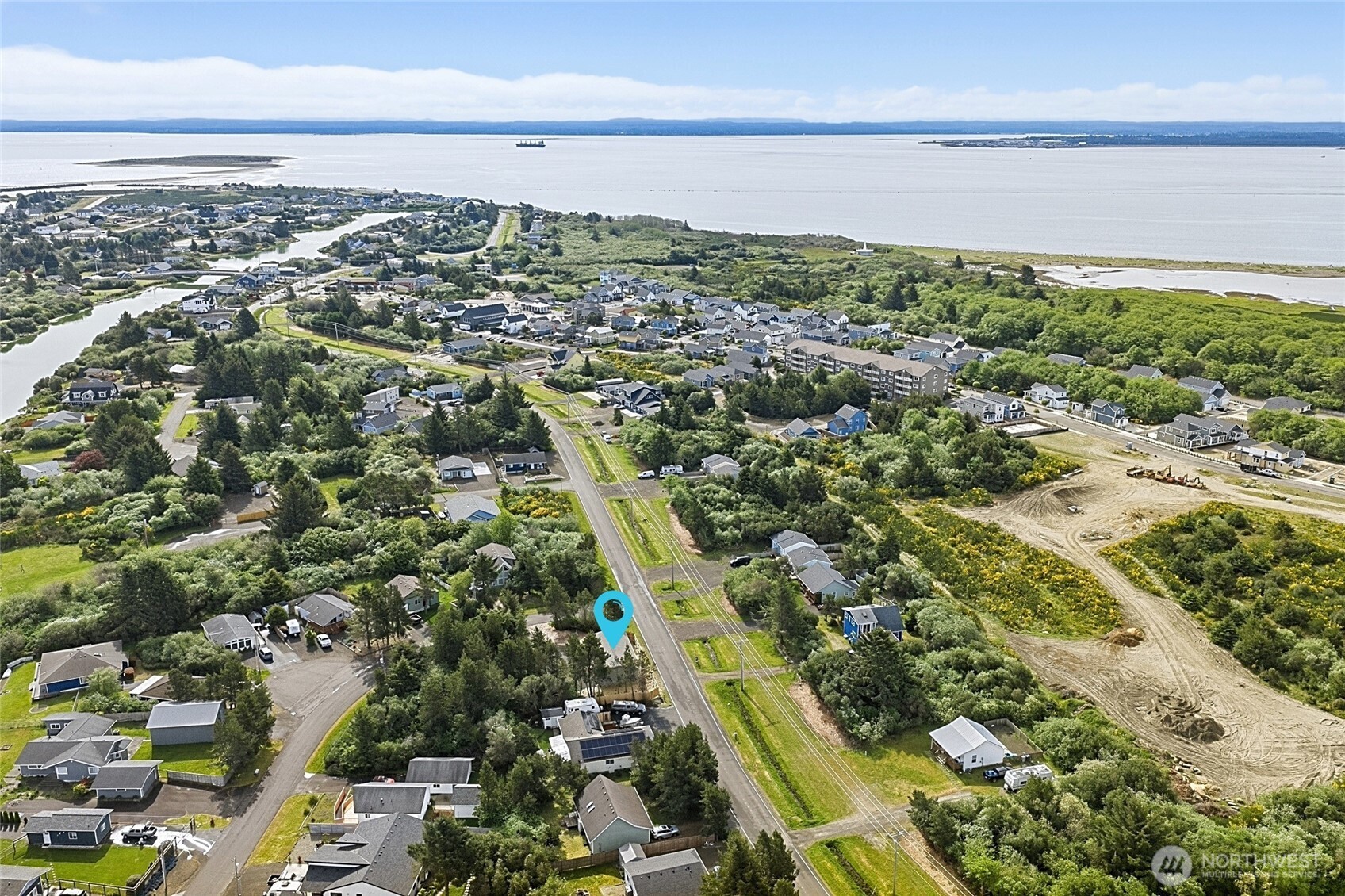 300 Marine View Drive SW, Ocean Shores, WA 98569