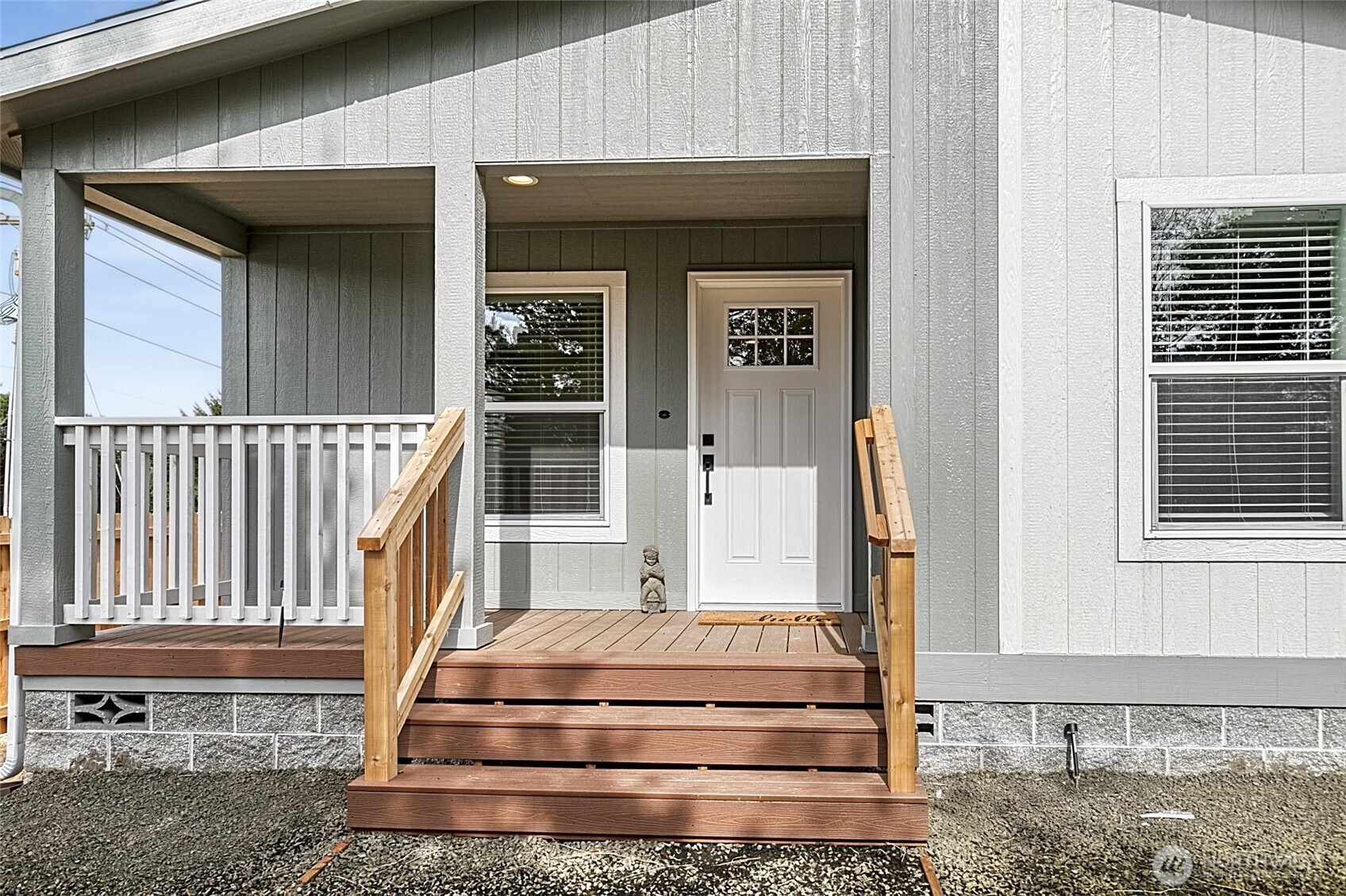 300 Marine View Drive SW, Ocean Shores, WA 98569