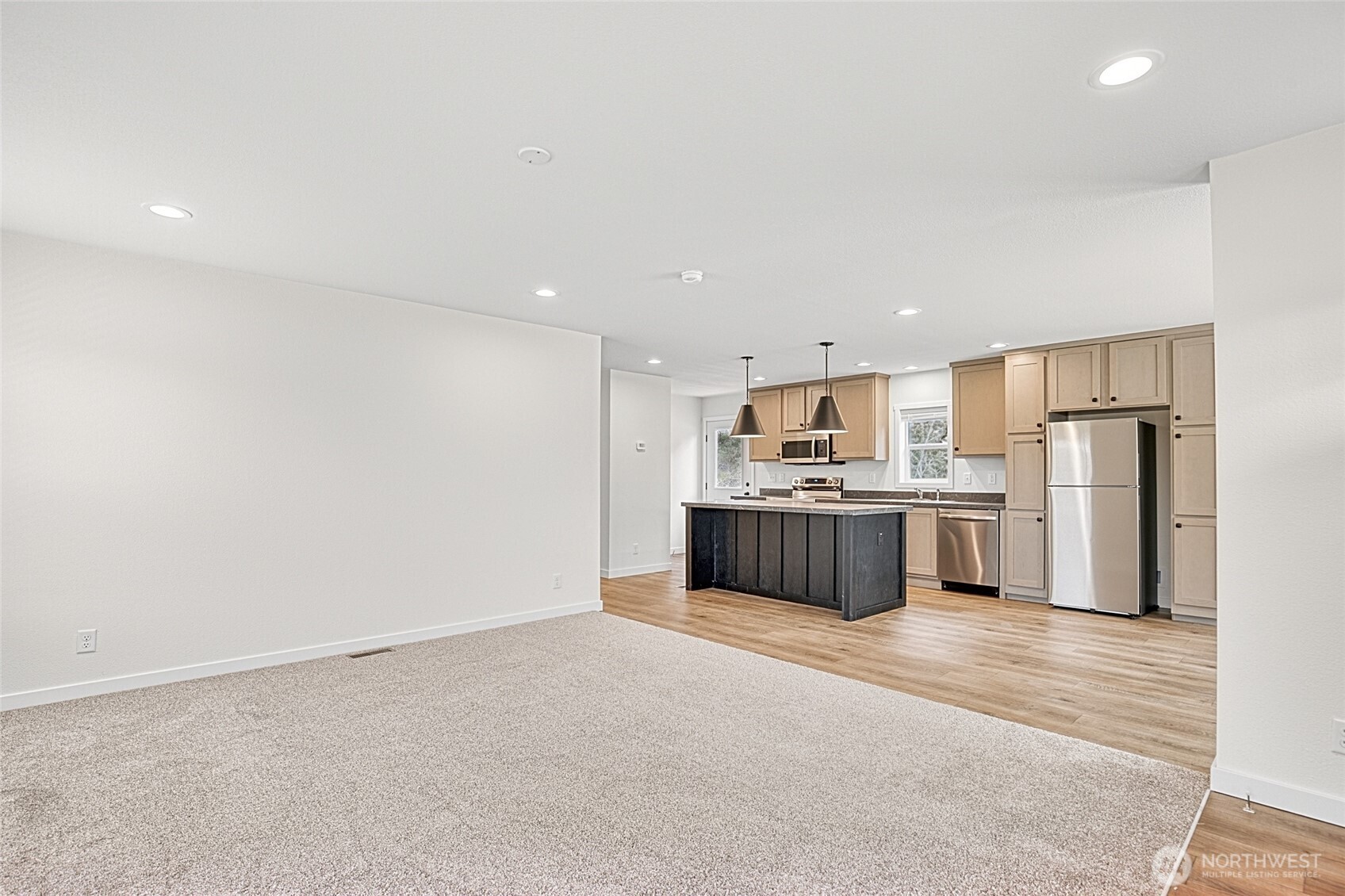 300 Marine View Drive SW, Ocean Shores, WA 98569