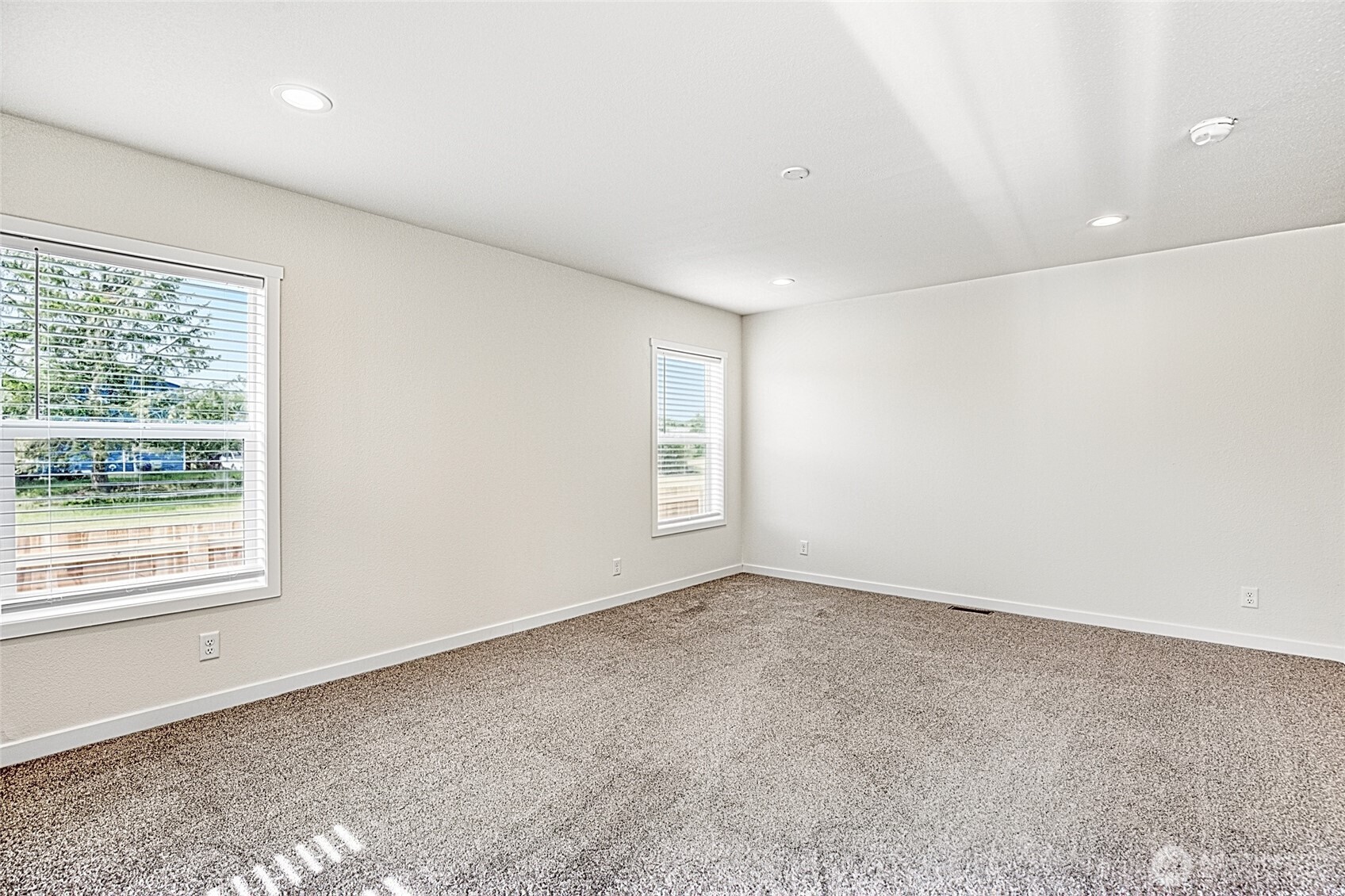 300 Marine View Drive SW, Ocean Shores, WA 98569
