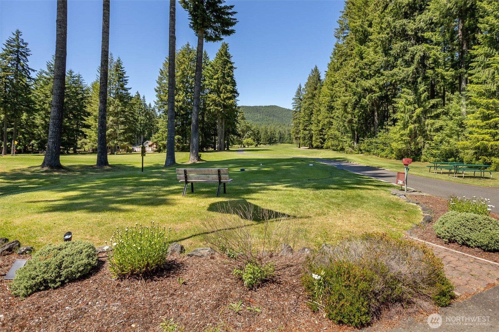 321 N Mountain View Drive , Hoodsport, WA 98548