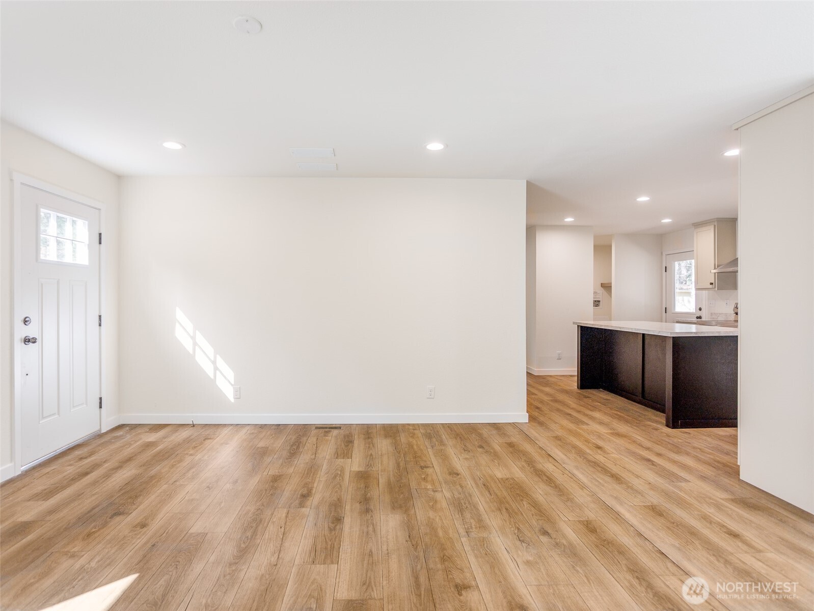 321 N Mountain View Drive , Hoodsport, WA 98548