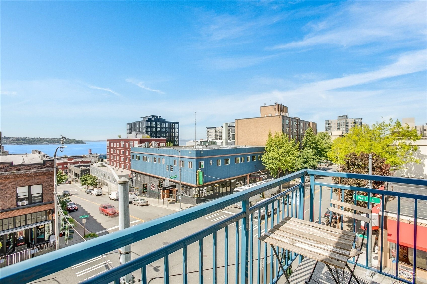 2414 1st Avenue #409, Seattle, WA 98121