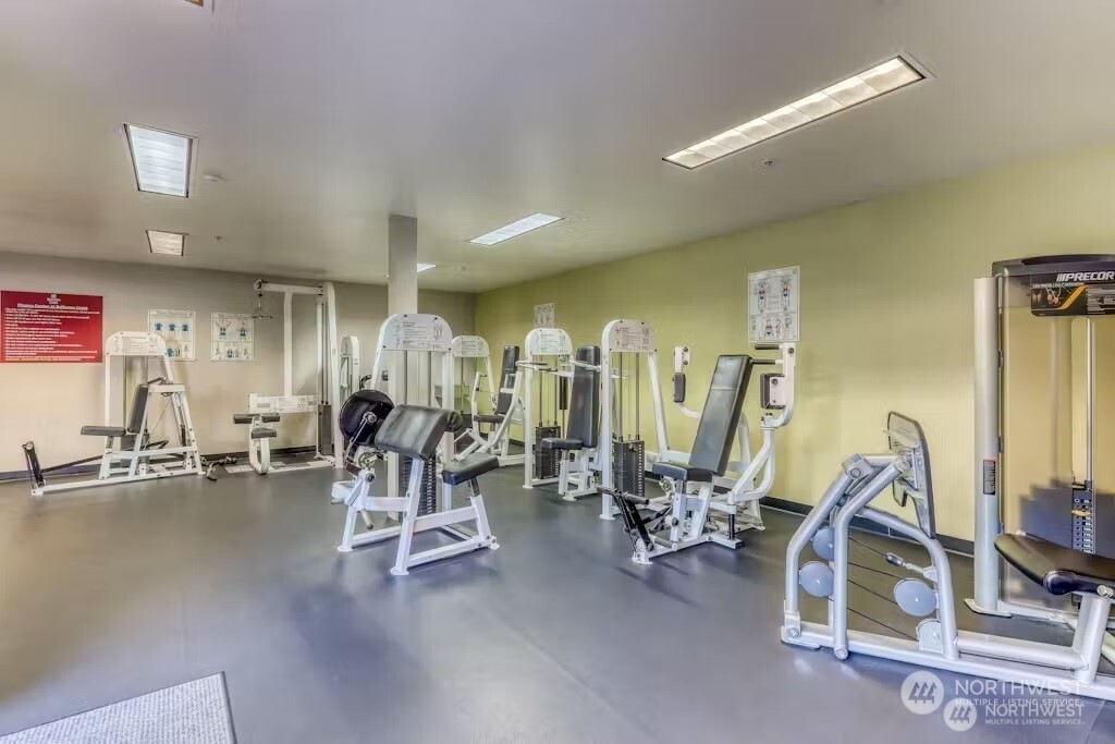 2414 1st Avenue #409, Seattle, WA 98121