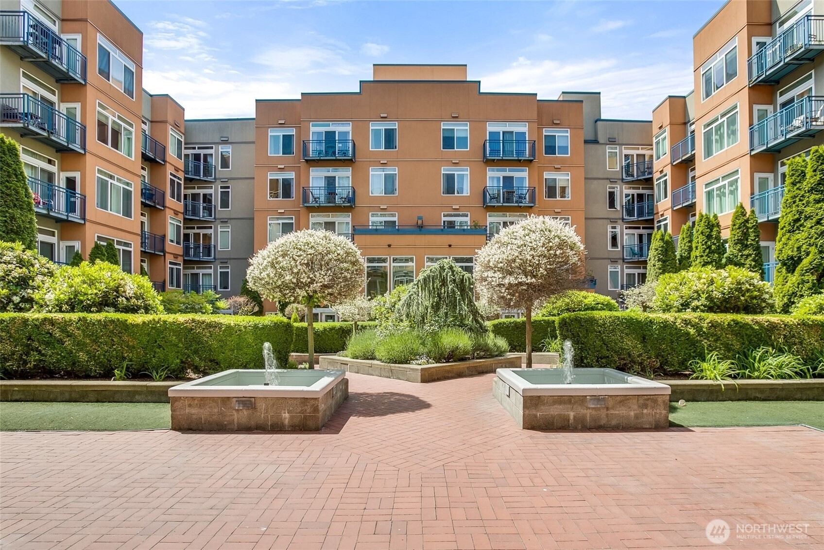 2414 1st Avenue #409, Seattle, WA 98121