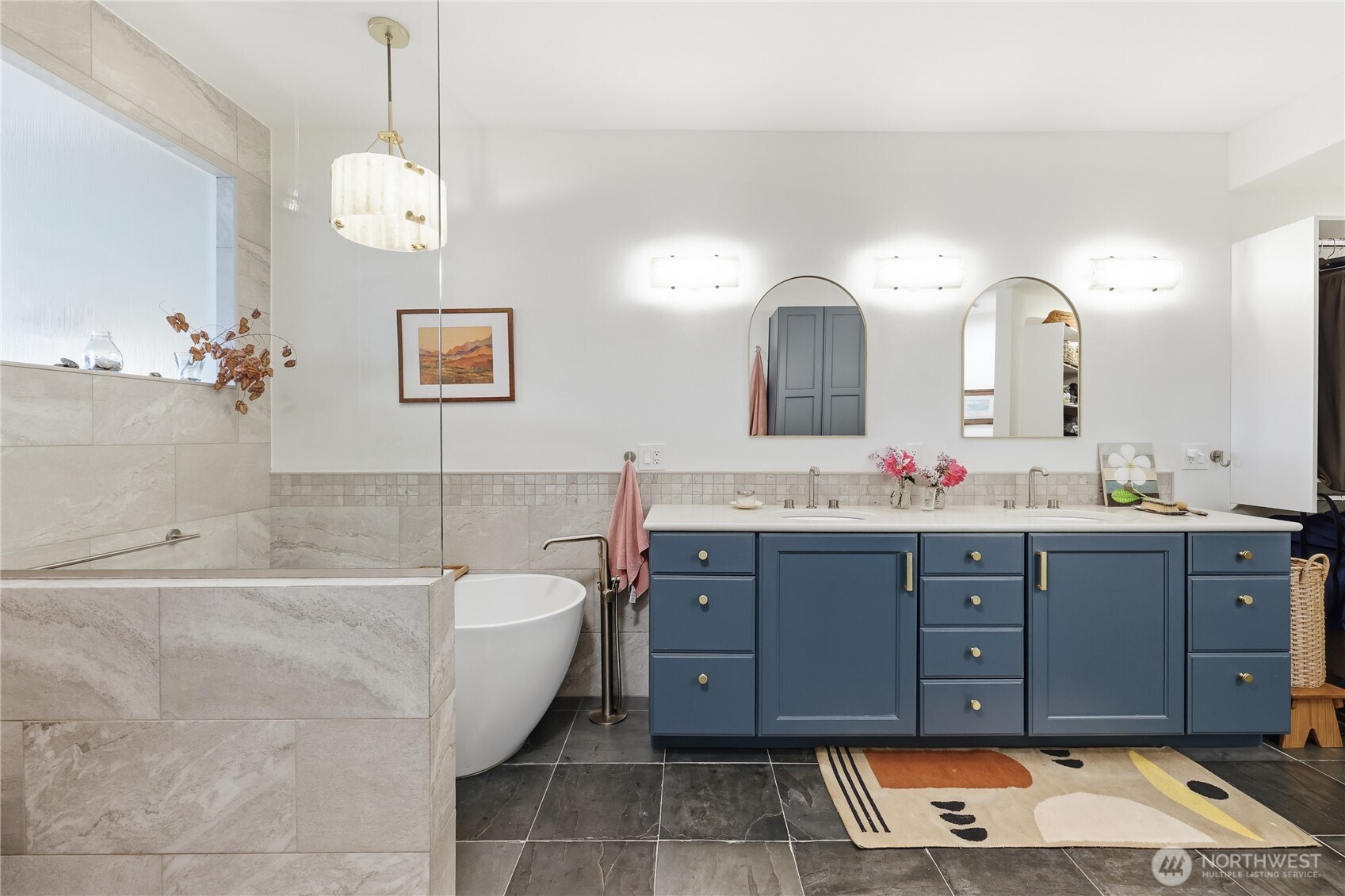 4 Heron Road , Port Ludlow, WA 98365