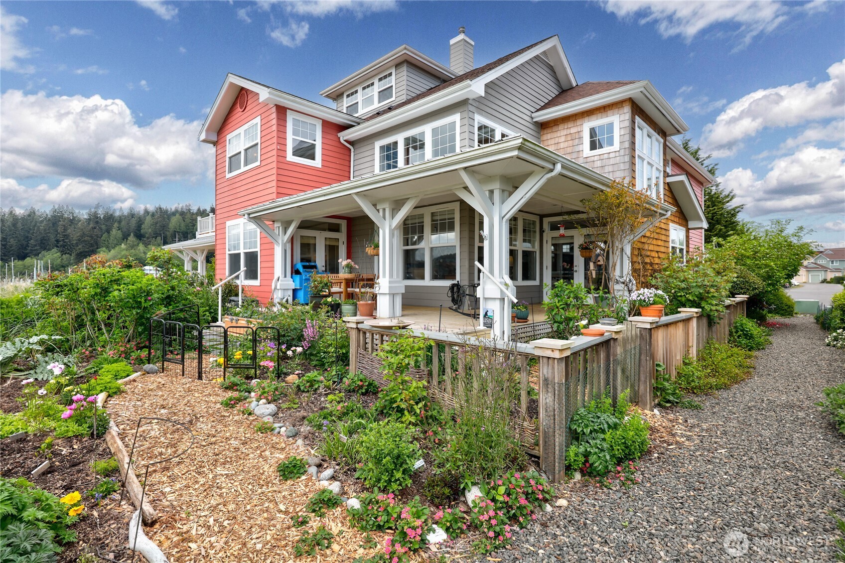 4 Heron Road , Port Ludlow, WA 98365