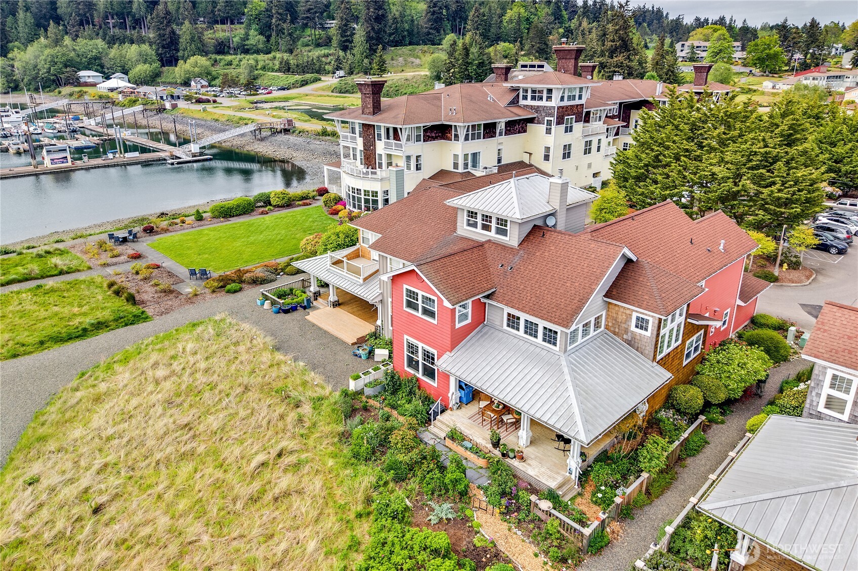 4 Heron Road , Port Ludlow, WA 98365