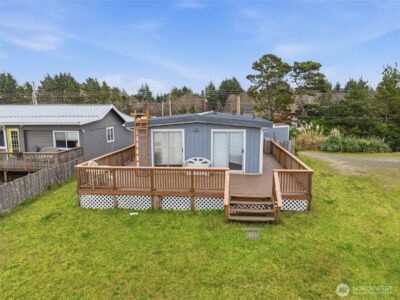 13301 North Place , Long Beach, WA 98631