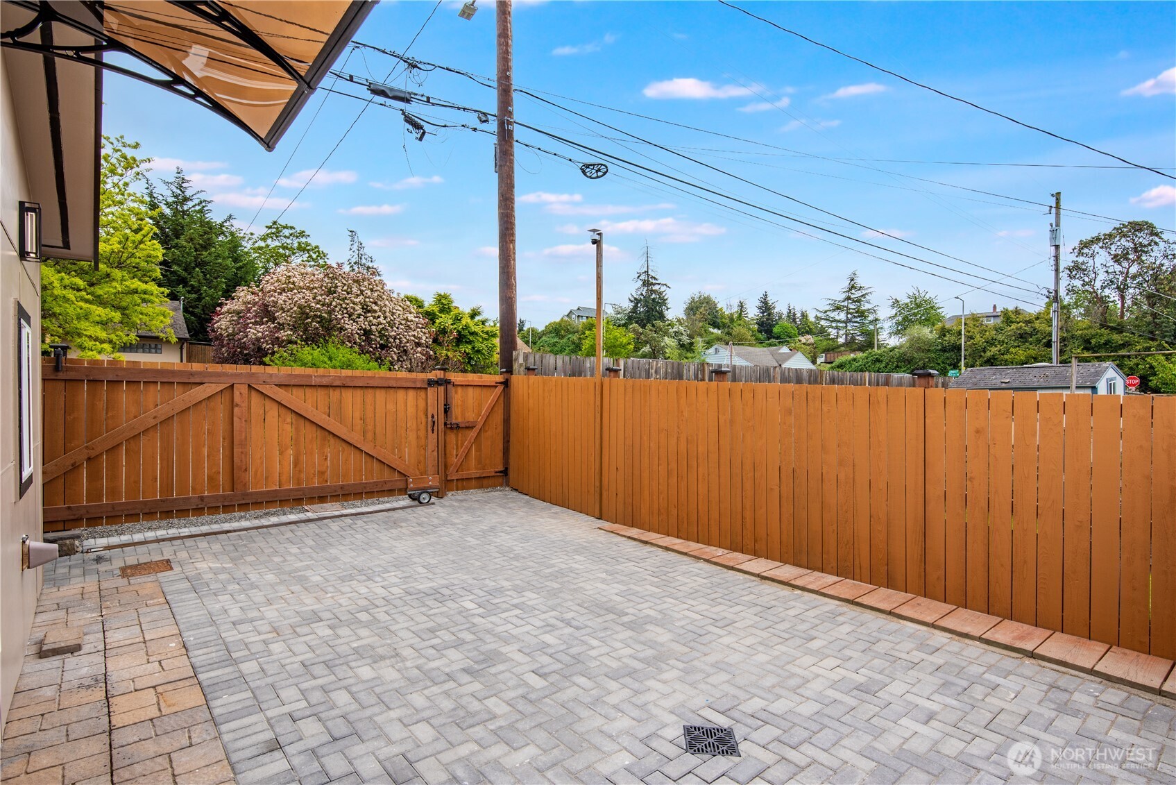 9438 24th Avenue SW #B, Seattle, WA 98106