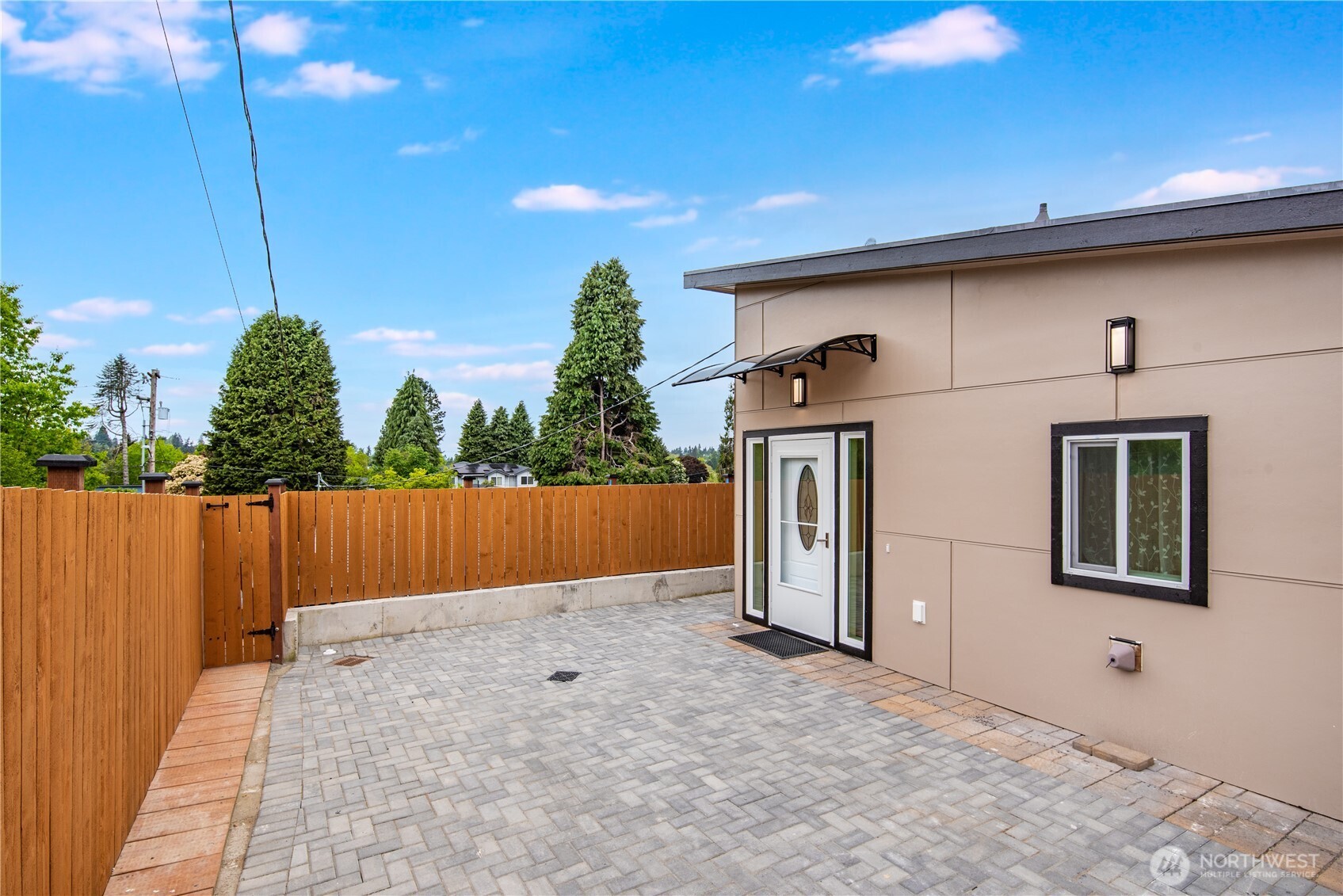 9438 24th Avenue SW #B, Seattle, WA 98106