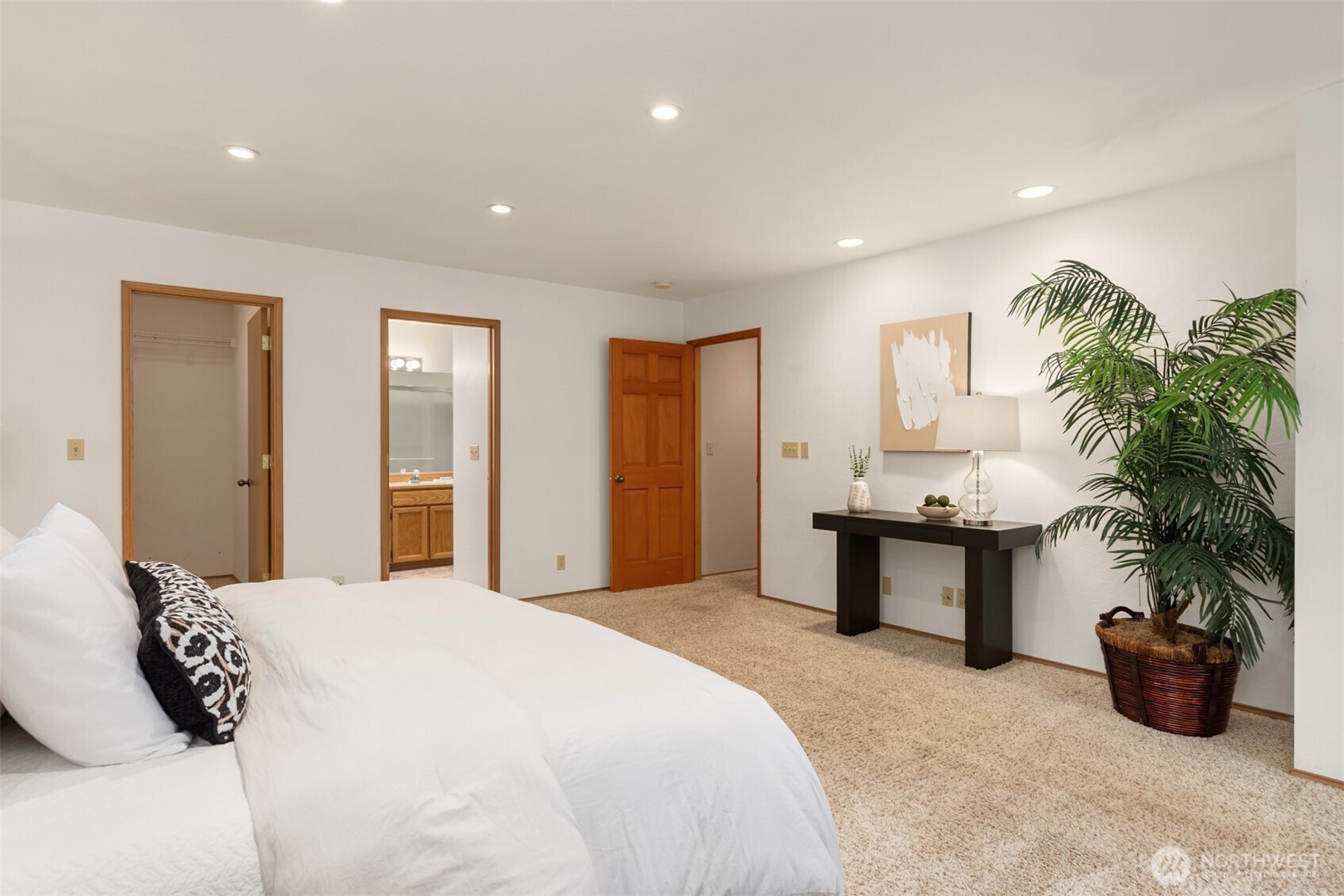26540 Edgewater Boulevard NW, Poulsbo, WA 98370