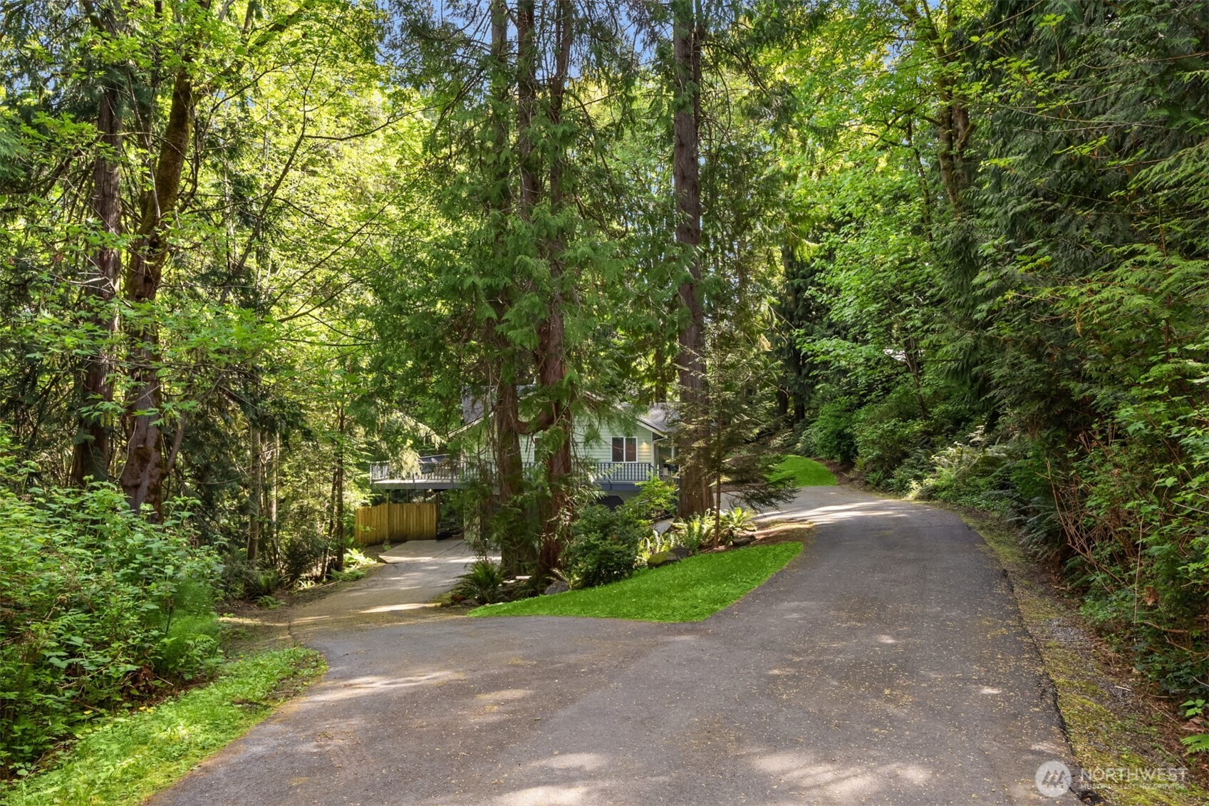 26540 Edgewater Boulevard NW, Poulsbo, WA 98370
