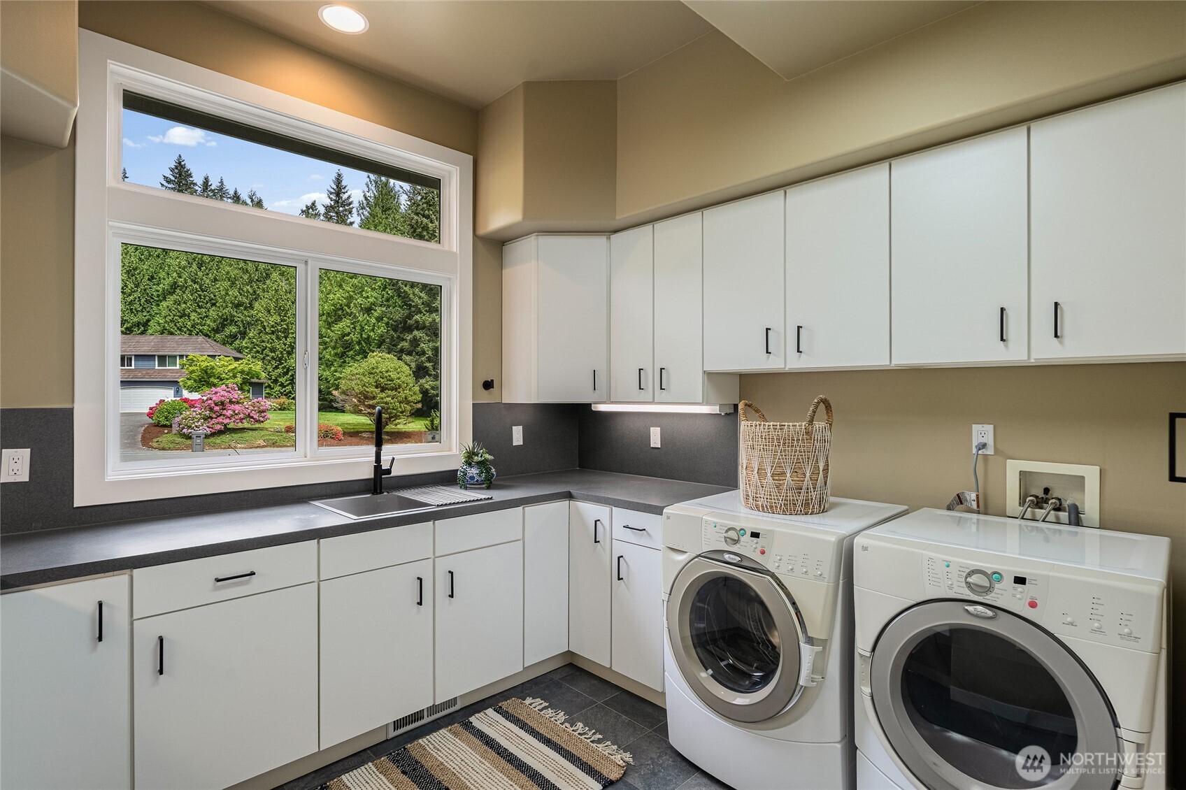 8218 229th Place SE, Woodinville, WA 98072