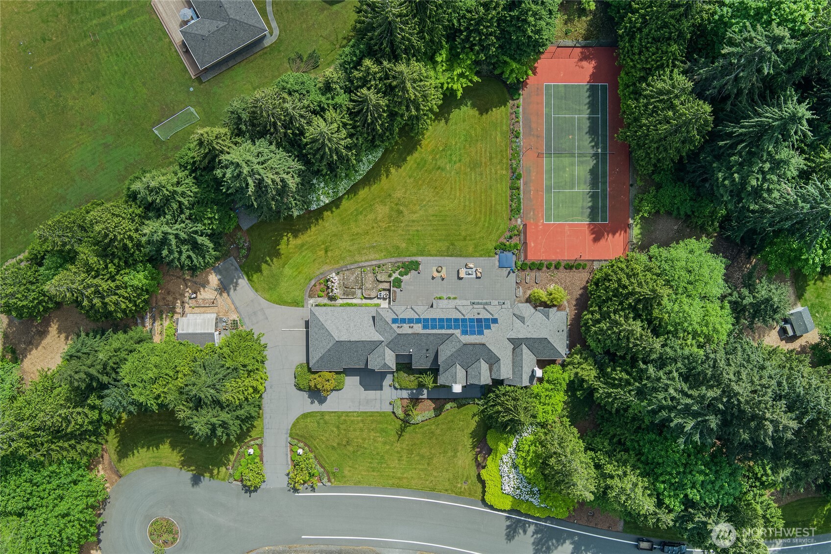 8218 229th Place SE, Woodinville, WA 98072