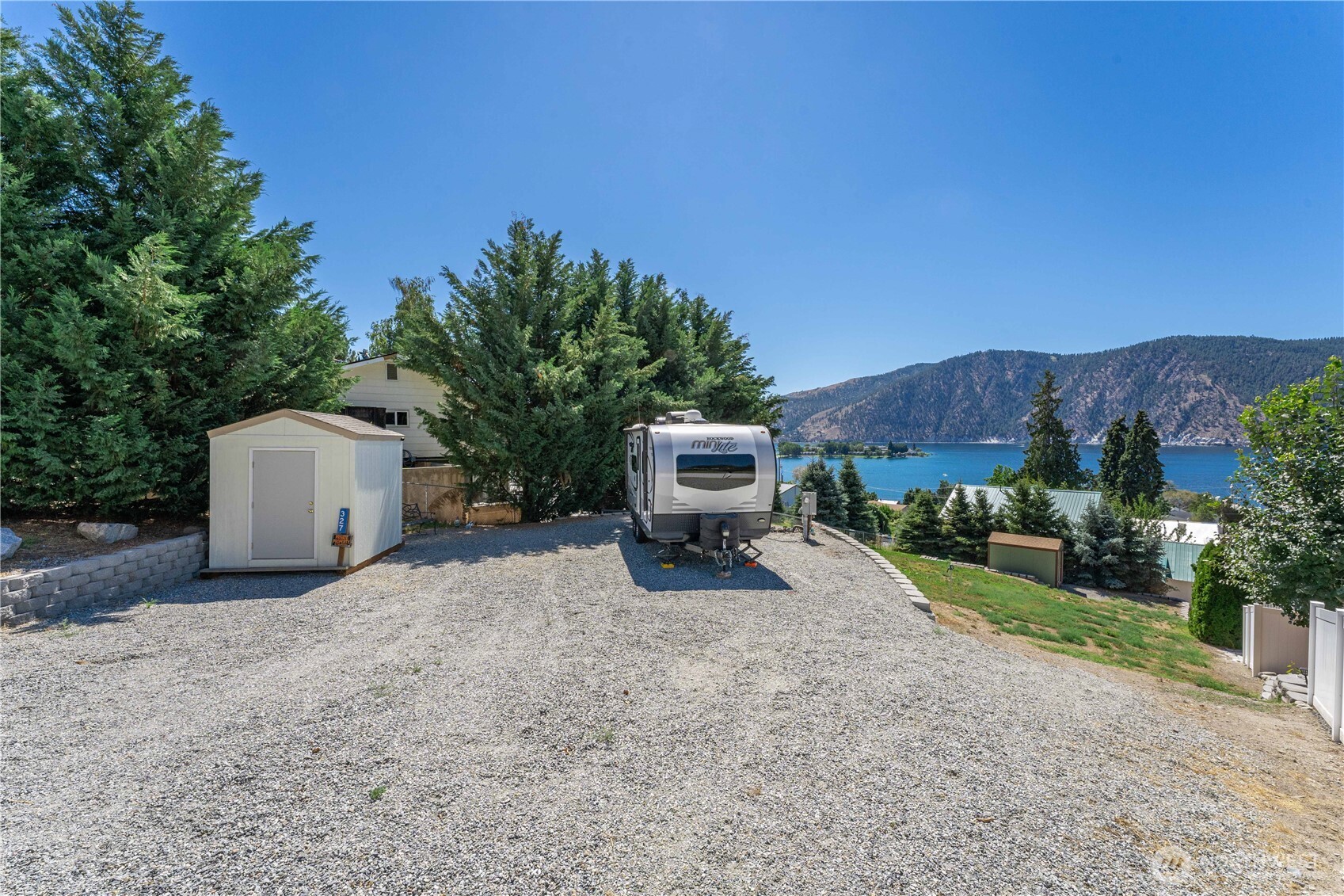 327 Lakeshore Drive , Manson, WA 98831