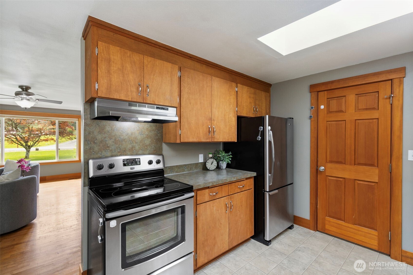 32022 Gamble Way NE, Poulsbo, WA 98370