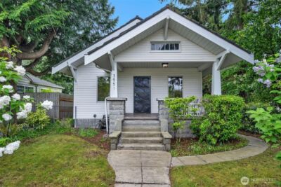 3551 SW 99th Street , Seattle, WA 98126