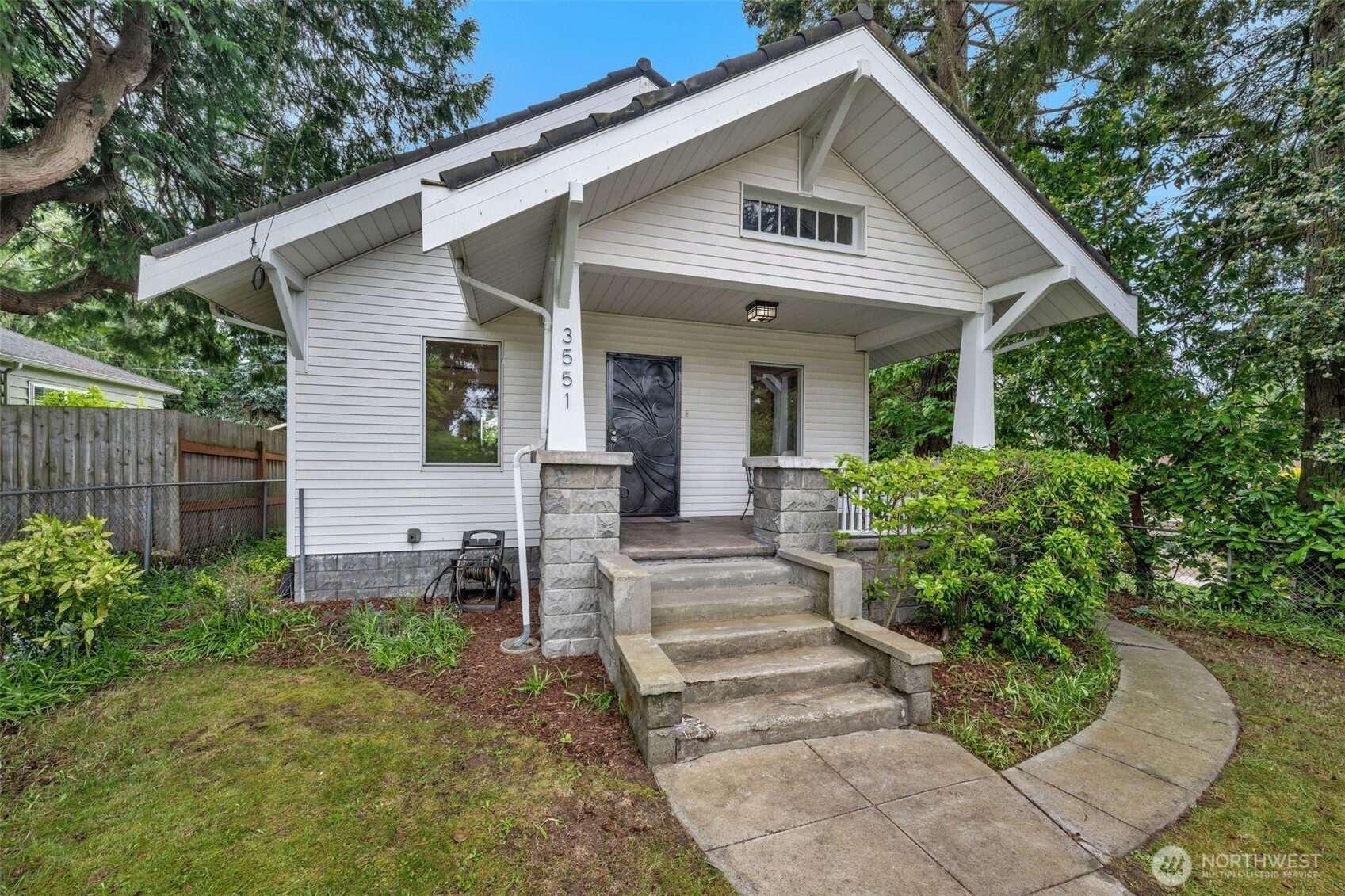 3551 SW 99th Street , Seattle, WA 98126