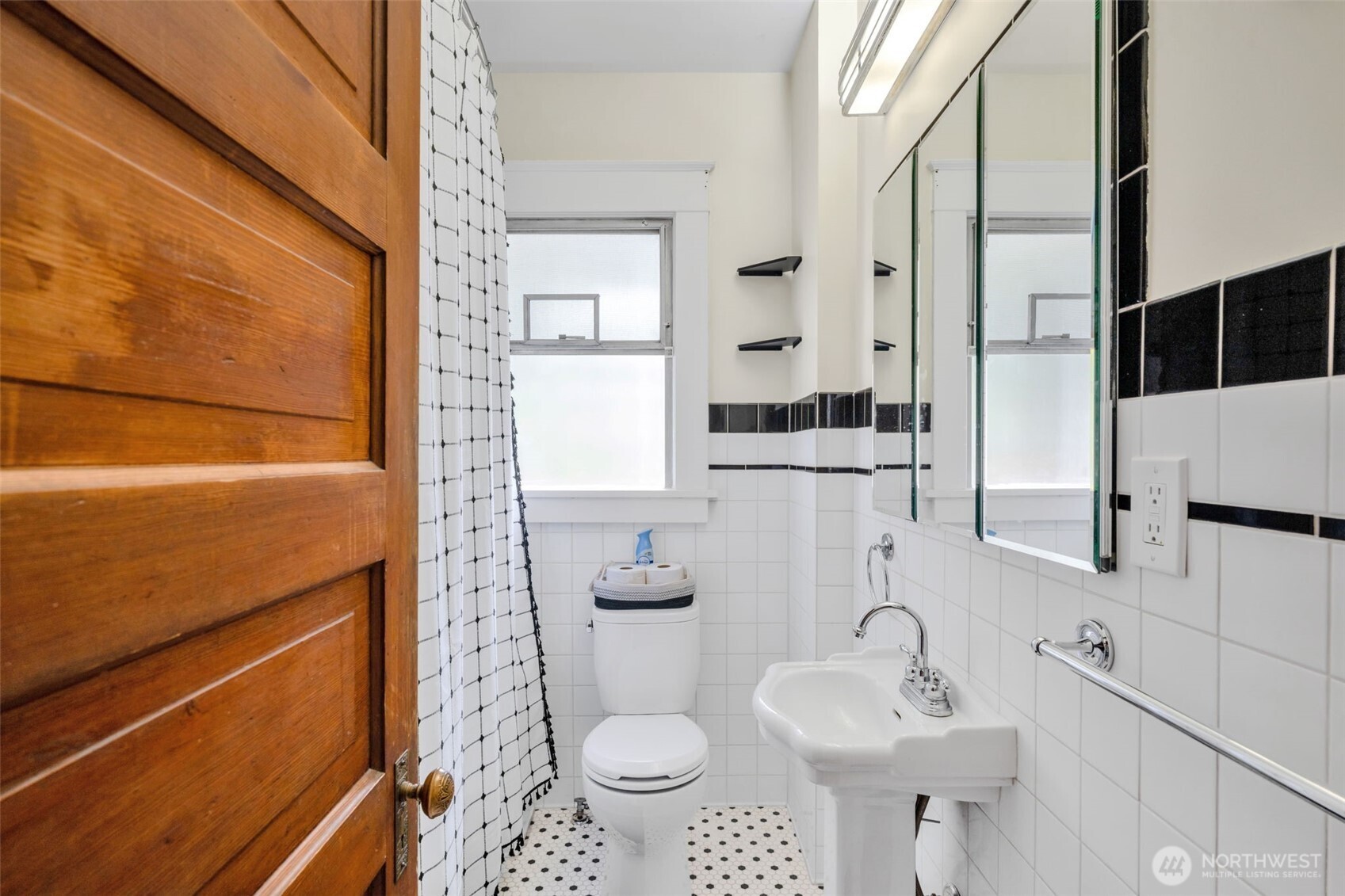 3551 SW 99th Street , Seattle, WA 98126