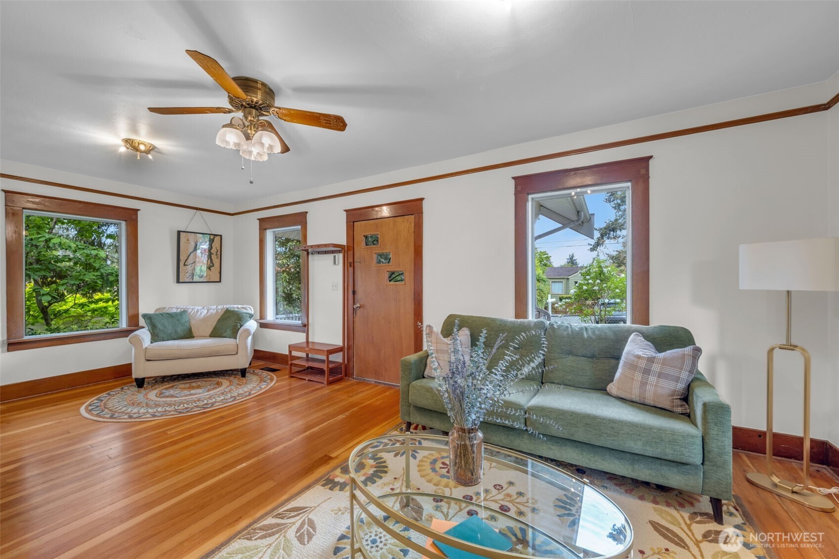 3551 SW 99th Street , Seattle, WA 98126