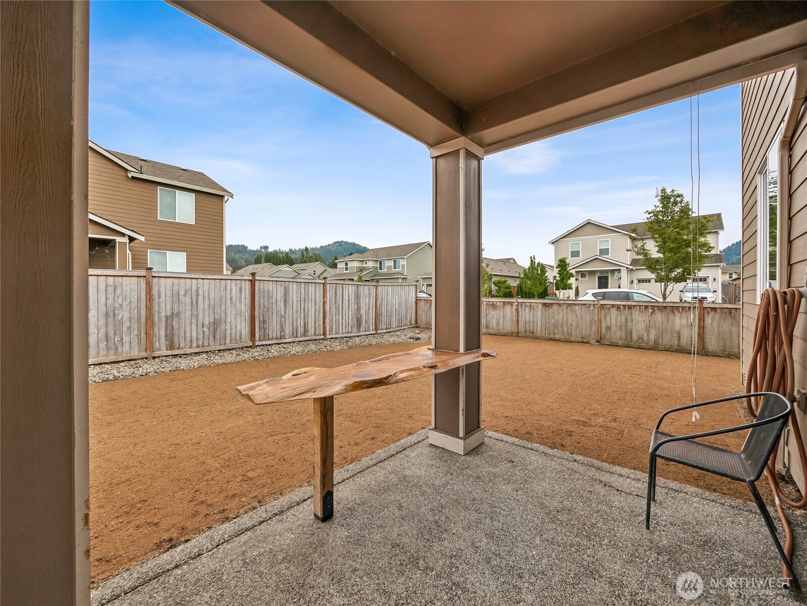 201 Grennan Lane N, Enumclaw, WA 98022