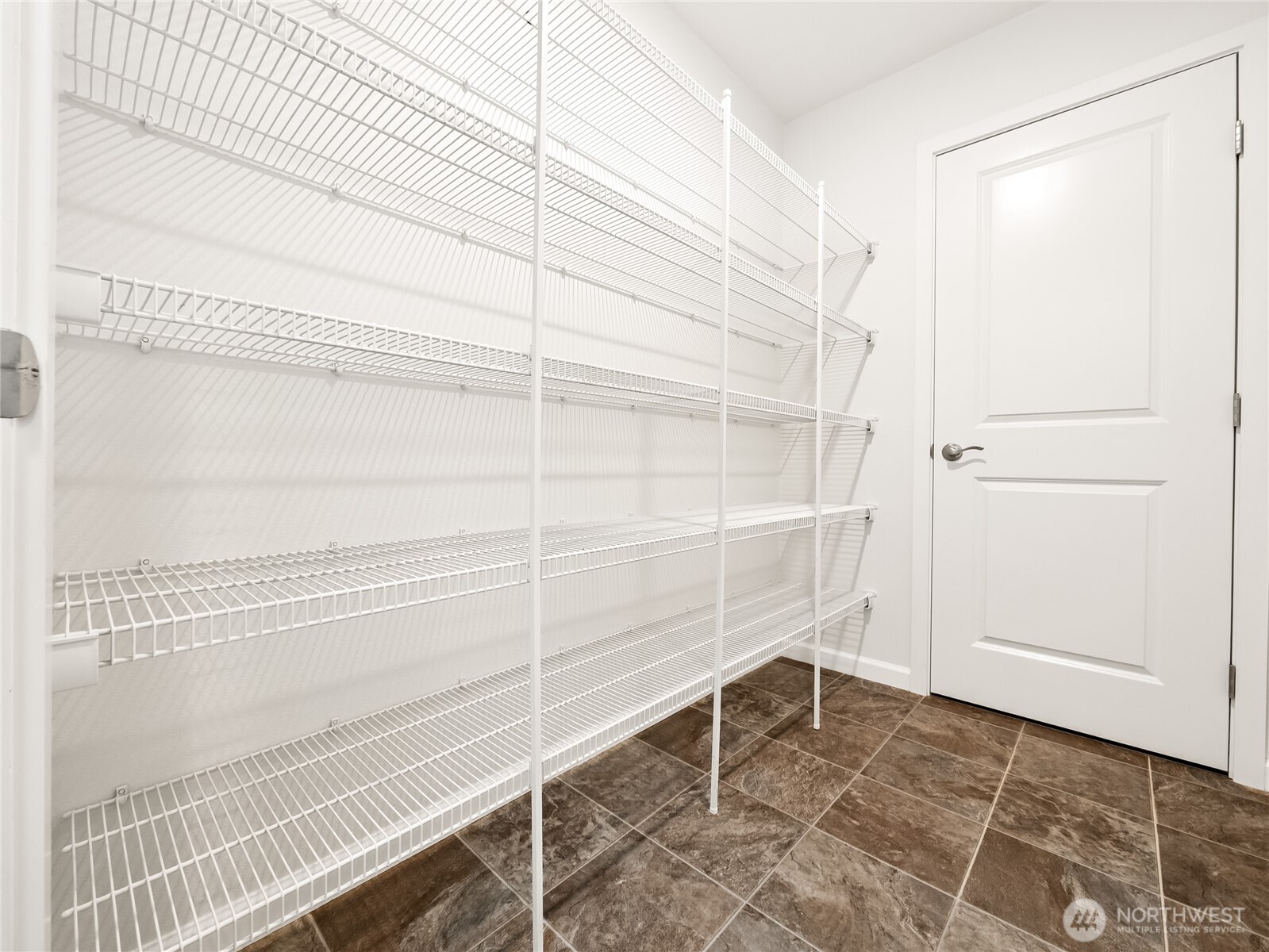 201 Grennan Lane N, Enumclaw, WA 98022