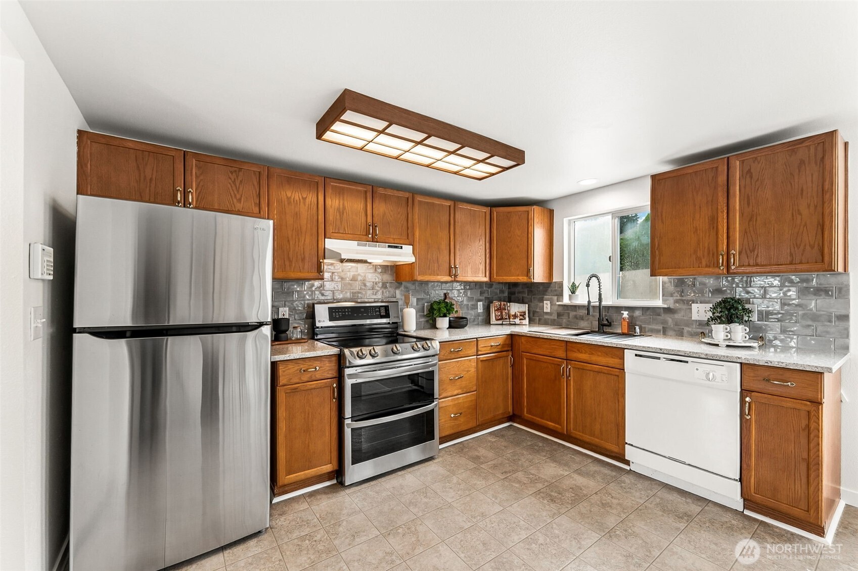 3142 Glendale Drive W, University Place, WA 98466