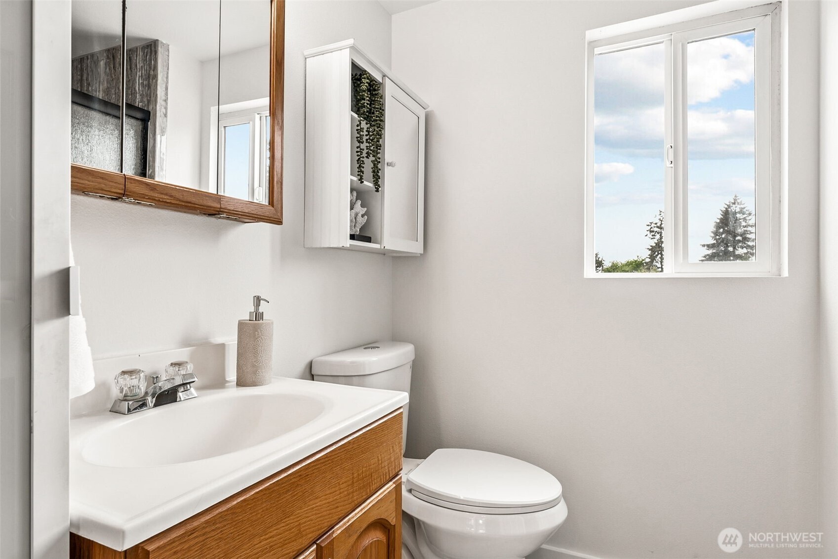 3142 Glendale Drive W, University Place, WA 98466