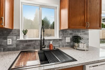 3142 Glendale Drive W, University Place, WA 98466 - Photo 9