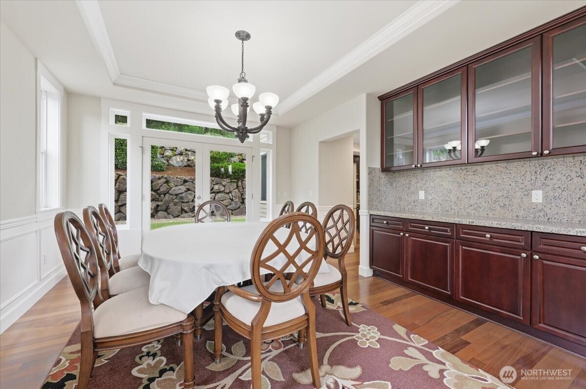 24121 NE 1st Place , Sammamish, WA 98074