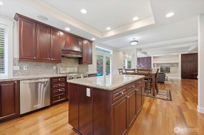 24121 NE 1st Place , Sammamish, WA 98074 - Photo 12