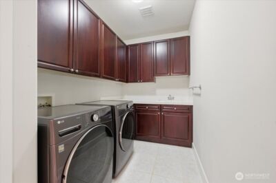 24121 NE 1st Place , Sammamish, WA 98074 - Photo 21