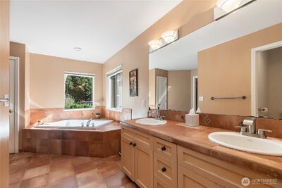 23319 NE 142nd Place , Woodinville, WA 98077 - Photo 22