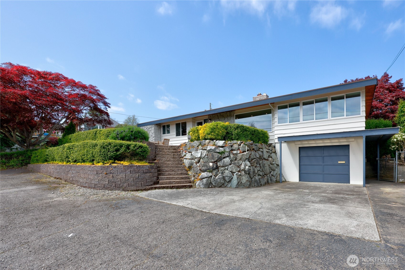 2702 E 16th Street , Bremerton, WA 98310