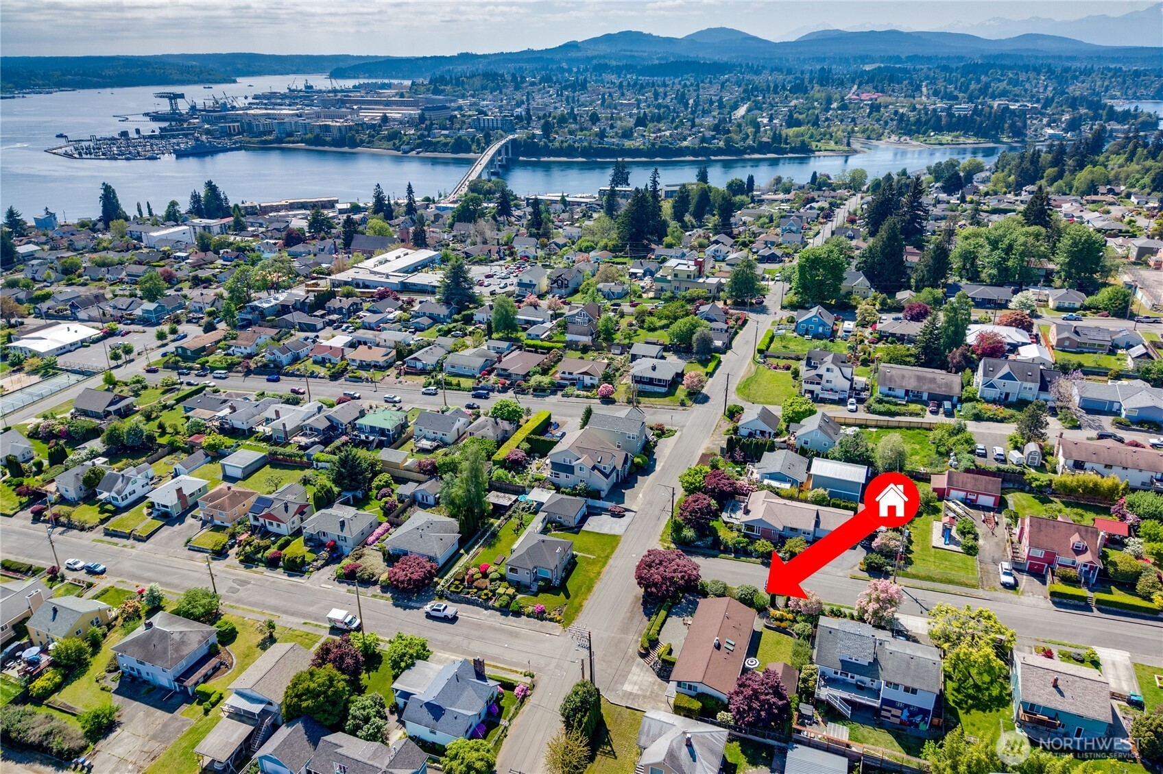2702 E 16th Street , Bremerton, WA 98310